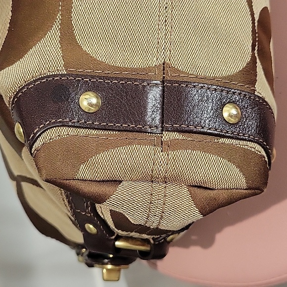 110.Coach should bag - Picture 14 of 15